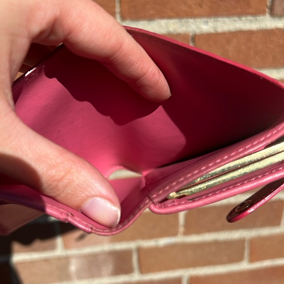 Louis Vuitton Kisslock Snap Bigold Wallet Pink Vernis - Picture 7 of 10